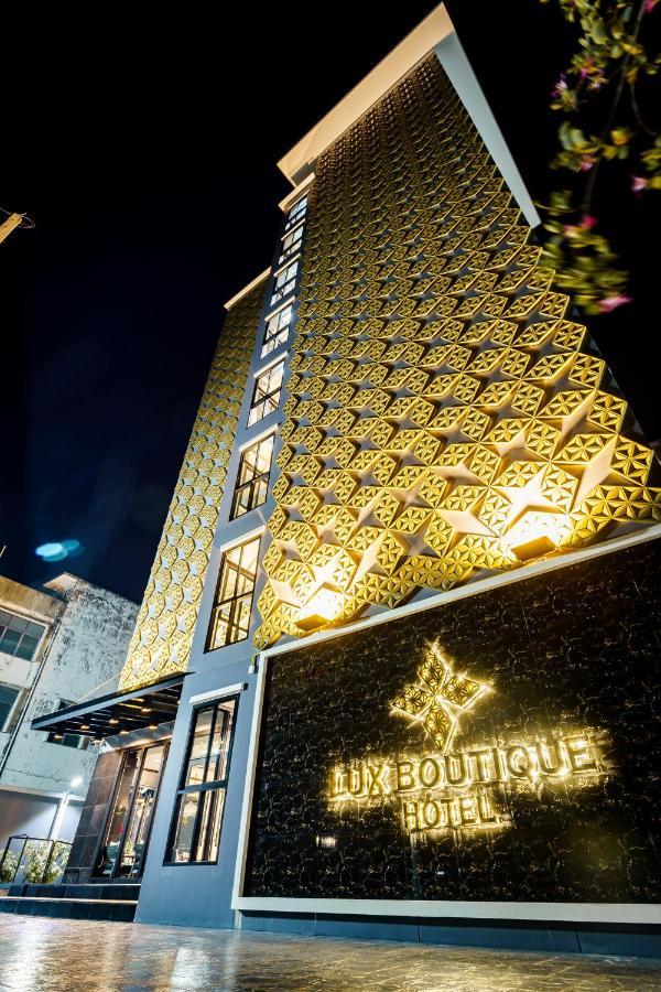 Lux Boutique Hotel Nonthaburi Buitenkant foto