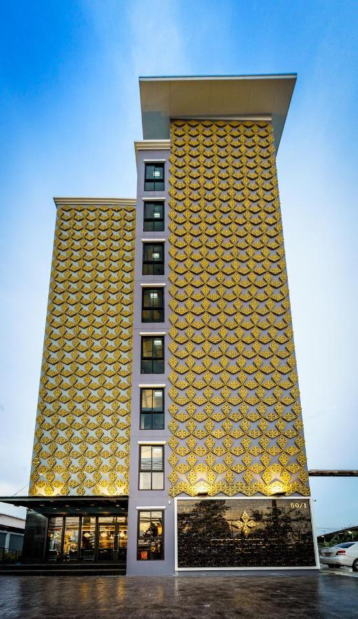 Lux Boutique Hotel Nonthaburi Buitenkant foto