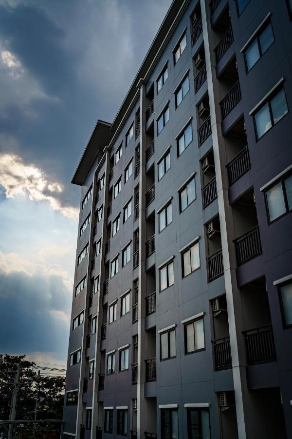 Lux Boutique Hotel Nonthaburi Buitenkant foto